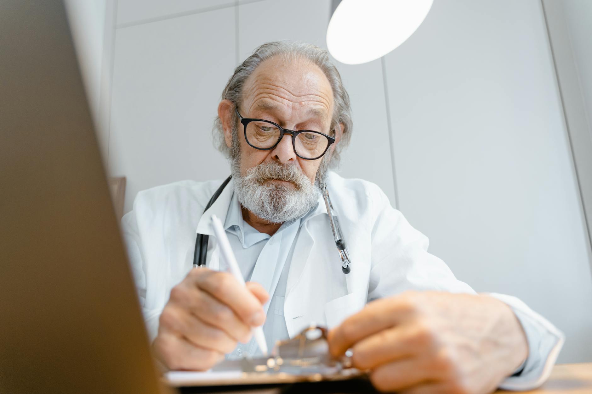 Common Occupational Hazards in Healthcare Settings